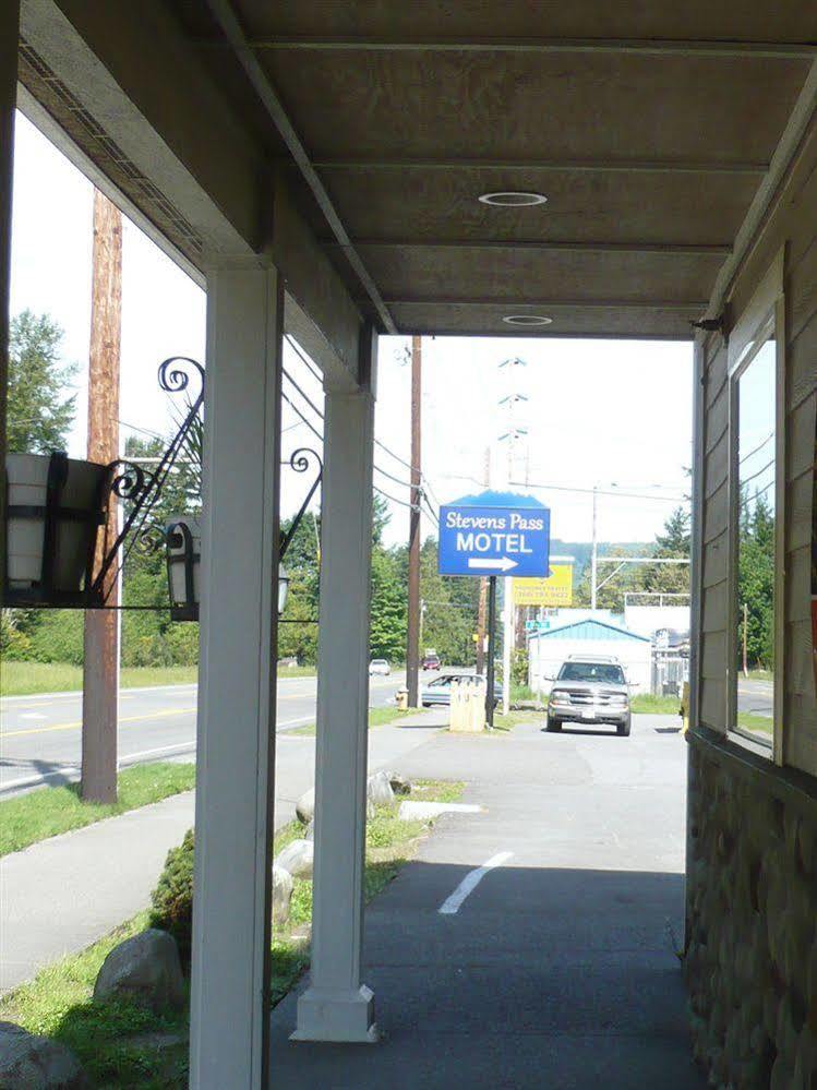 Stevens Pass Motel Gold Bar Buitenkant foto